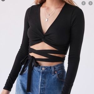 ⭐️ UO Sabel Textured Wrap Crop Long Sleeve Hipster Hippie Artsy Minimal Blouse